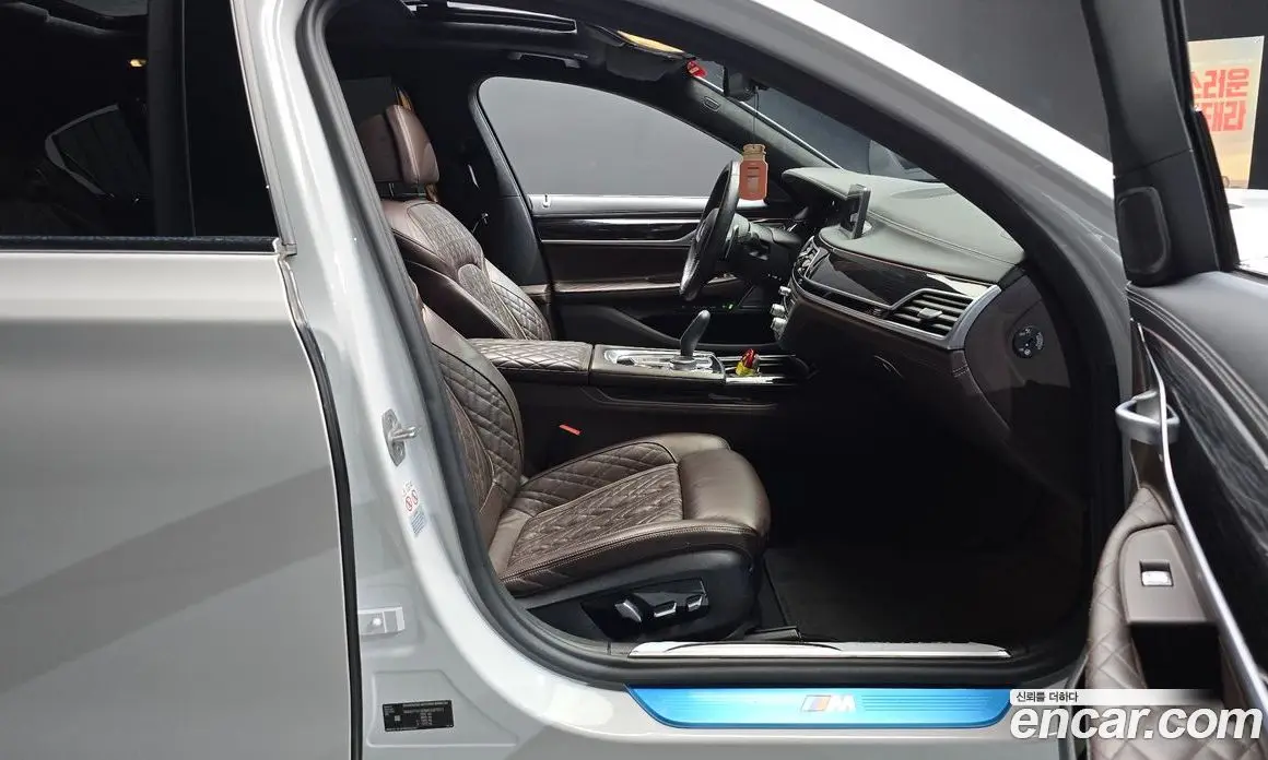 BMW 7 серия 2021 3.0 автомат (гидро), фото 16