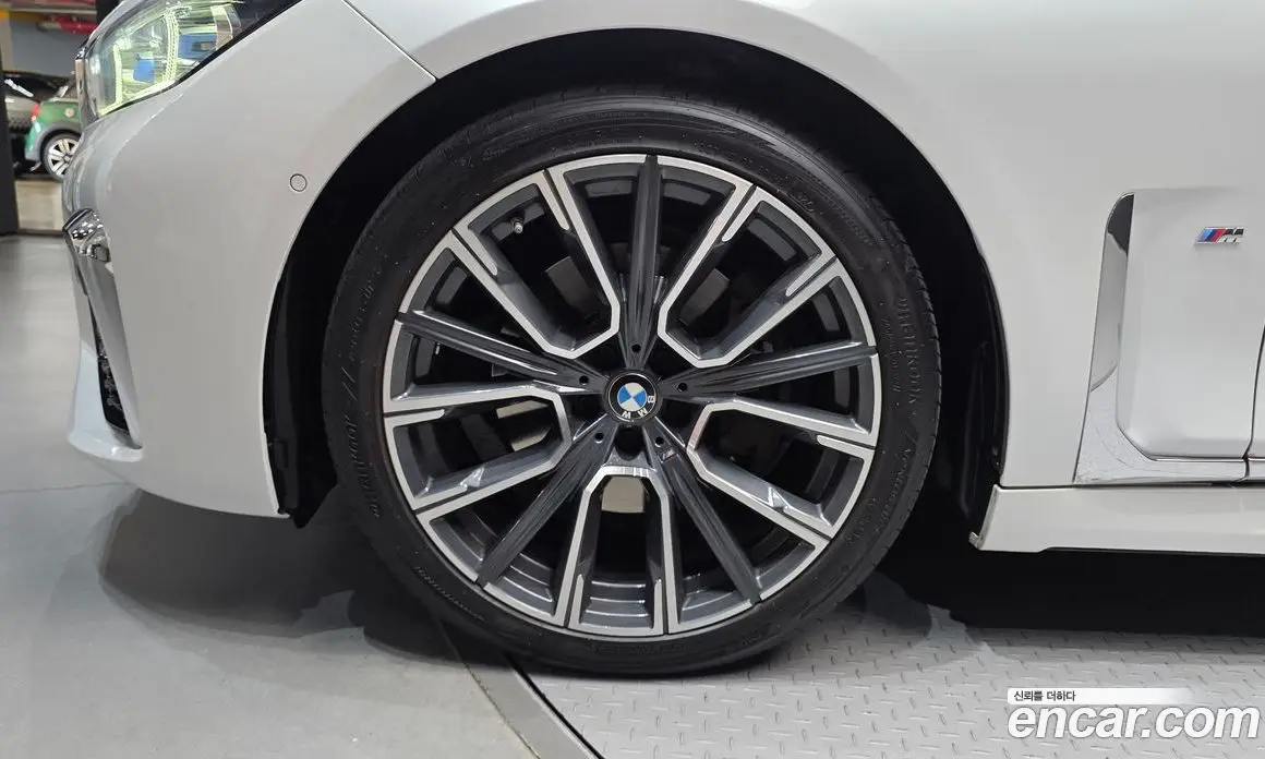 BMW 7 серия 2021 3.0 автомат (гидро), фото 5