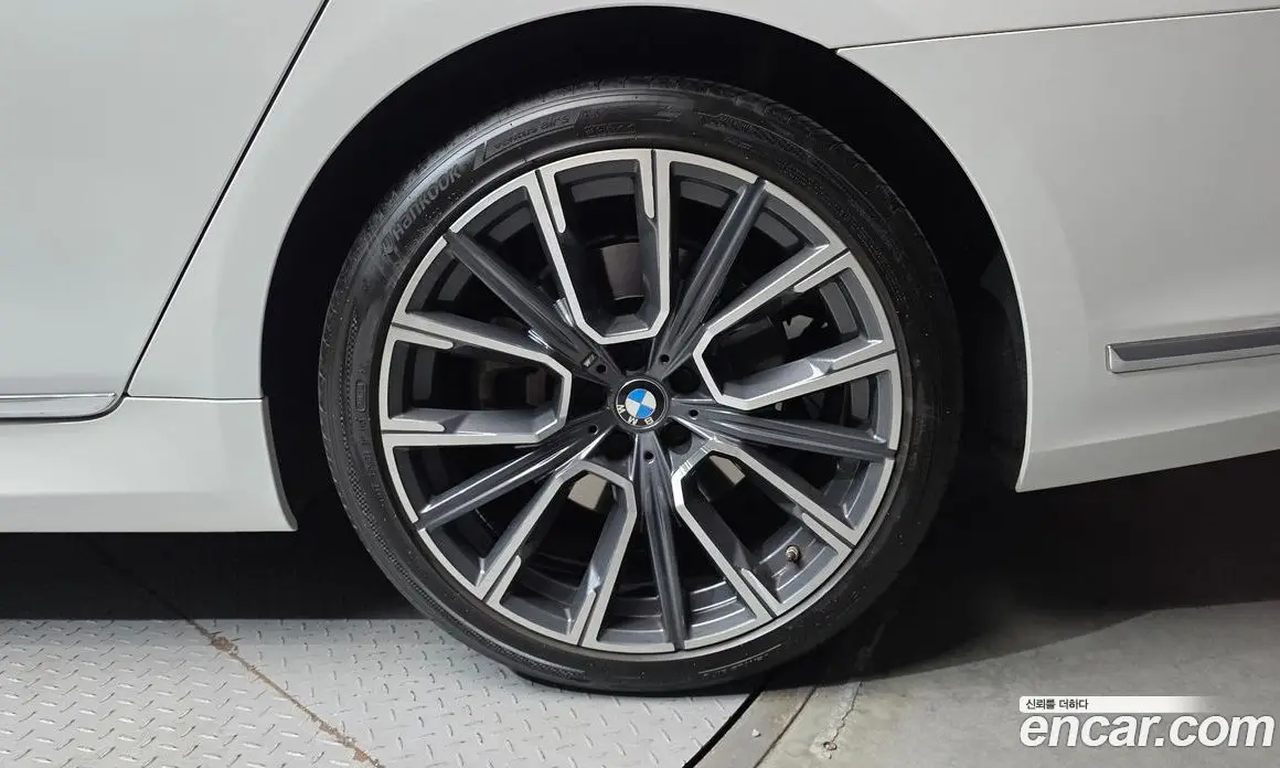 BMW 7 серия 2021 3.0 автомат (гидро), фото 7