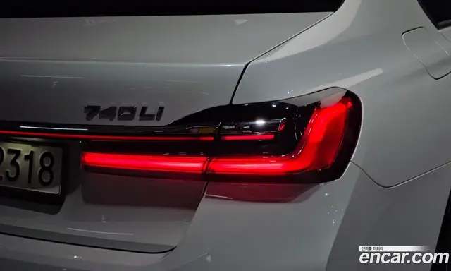 BMW 7 серия 2021 3.0 автомат (гидро), миниатюра 9