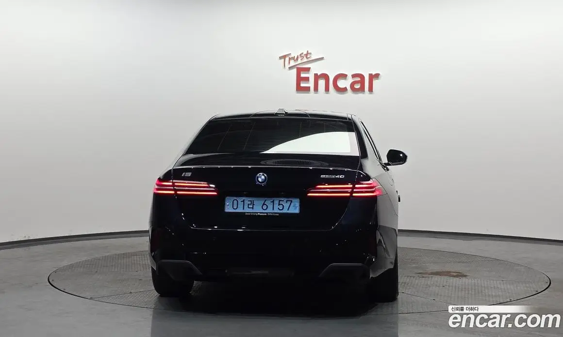 BMW i5 2025 0.2 автомат (гидро), фото 3