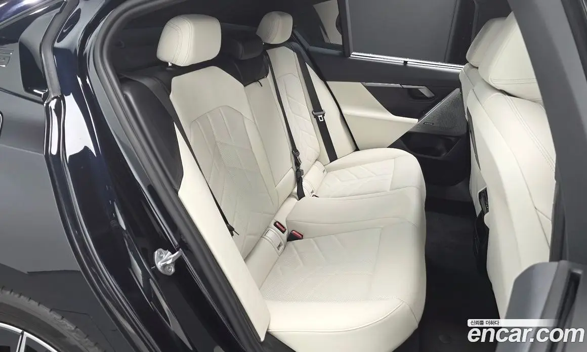 BMW i5 2025 0.2 автомат (гидро), фото 10