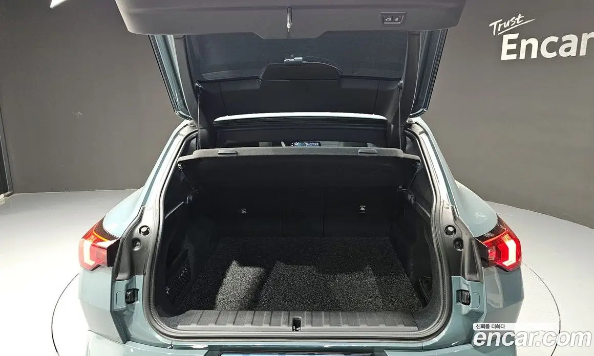 BMW iX2 2024 0.2 автомат (гидро), фото 31