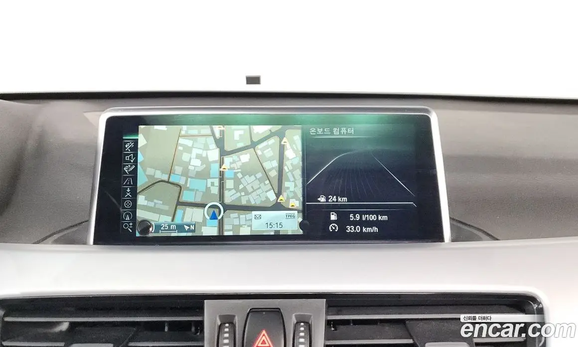 BMW X1 2017 2.0 автомат (гидро), фото 12