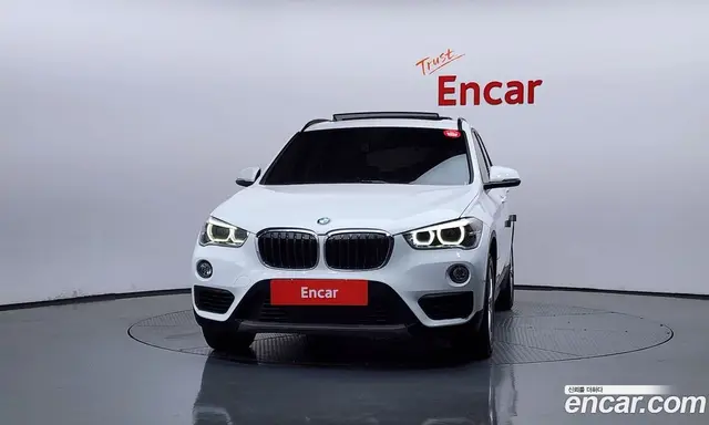 BMW X1 2017 2.0 автомат (гидро), миниатюра 3