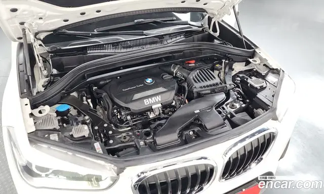 BMW X1 2017 2.0 автомат (гидро), миниатюра 6
