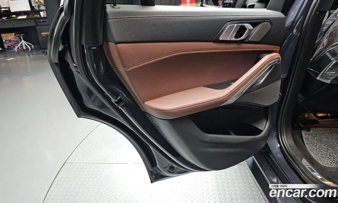 BMW X6 2021 3.0 автомат (гидро), фото 15