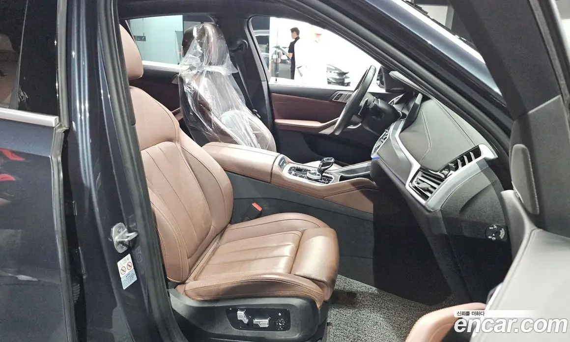BMW X6 2021 3.0 автомат (гидро), фото 18