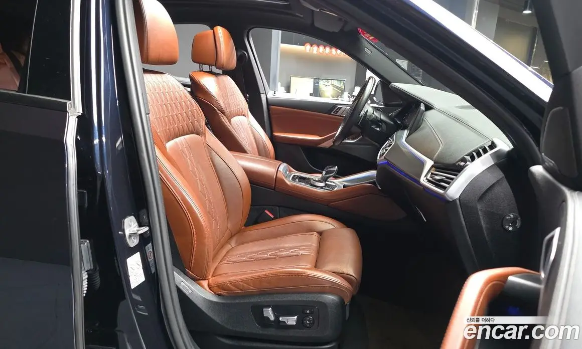 BMW X6 2021 3.0 автомат (гидро), фото 17