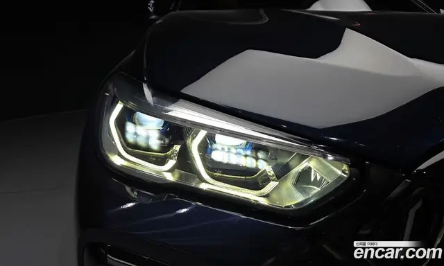 BMW X6 2021 3.0 автомат (гидро), миниатюра 8