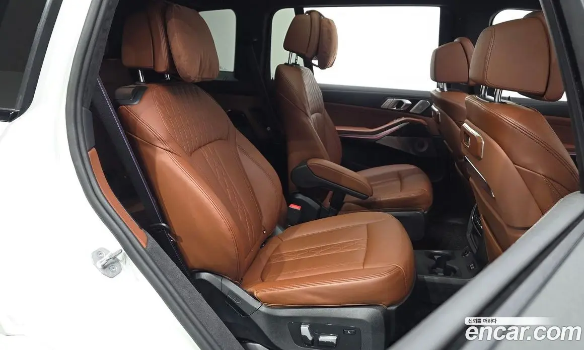 BMW X7 2024 4.4 автомат (гидро), фото 11