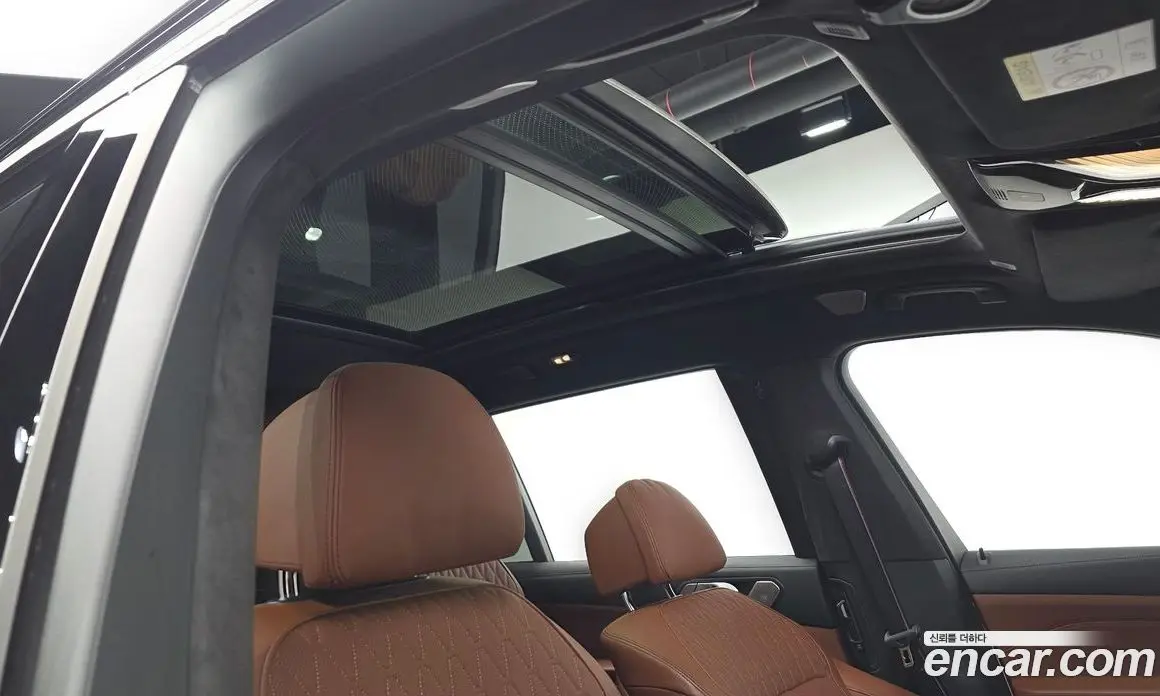 BMW X7 2024 4.4 автомат (гидро), фото 17
