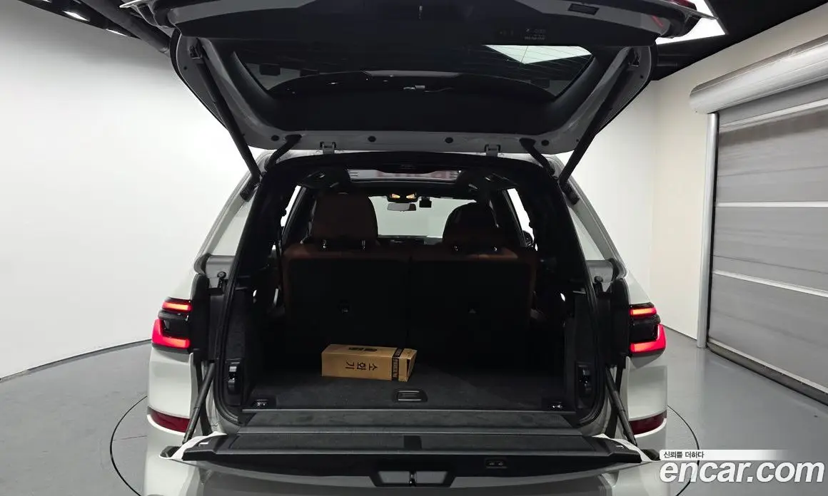 BMW X7 2024 4.4 автомат (гидро), фото 20