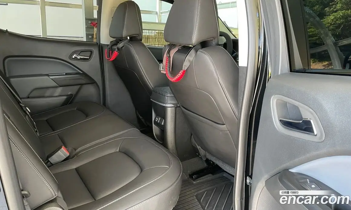 Chevrolet Colorado 2022 3.6 автомат (гидро), фото 13
