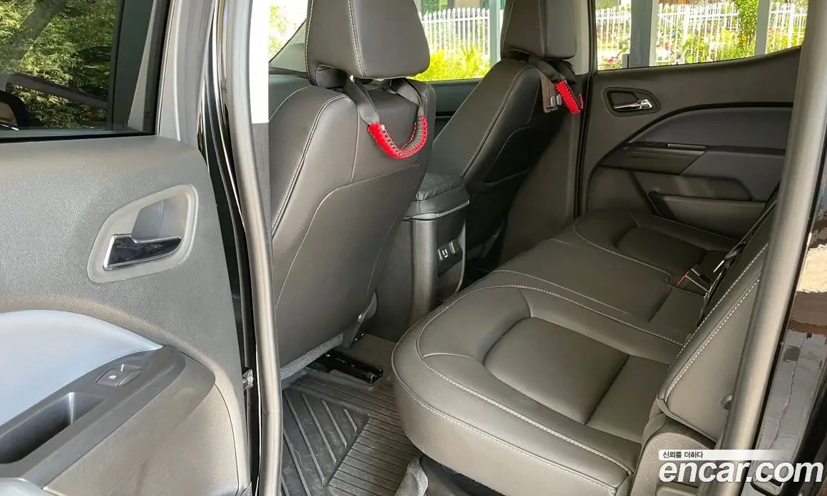 Chevrolet Colorado 2022 3.6 автомат (гидро), фото 14