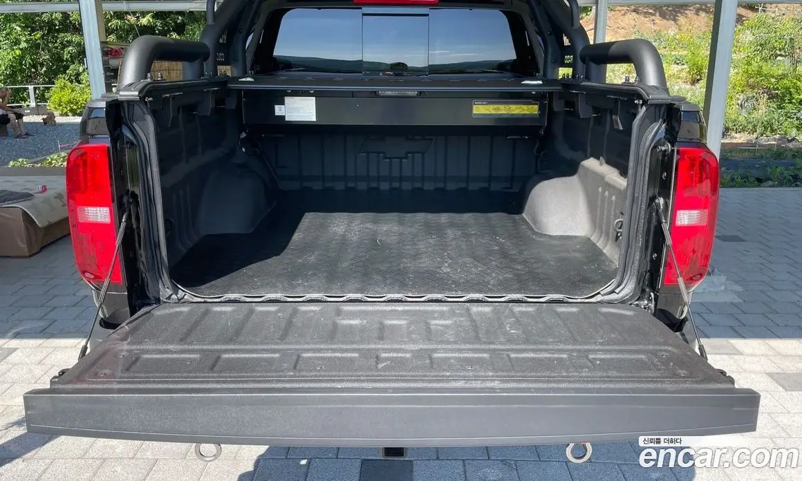Chevrolet Colorado 2022 3.6 автомат (гидро), фото 15
