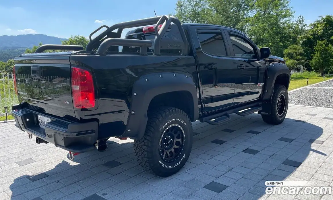 Chevrolet Colorado 2022 3.6 автомат (гидро), фото 20