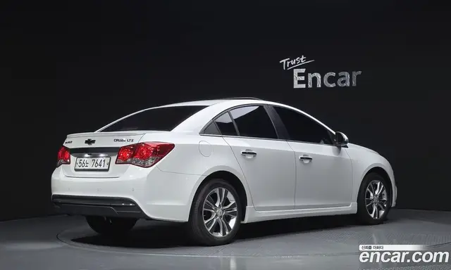 Chevrolet Cruze 2013 1.8 автомат (гидро), миниатюра 2