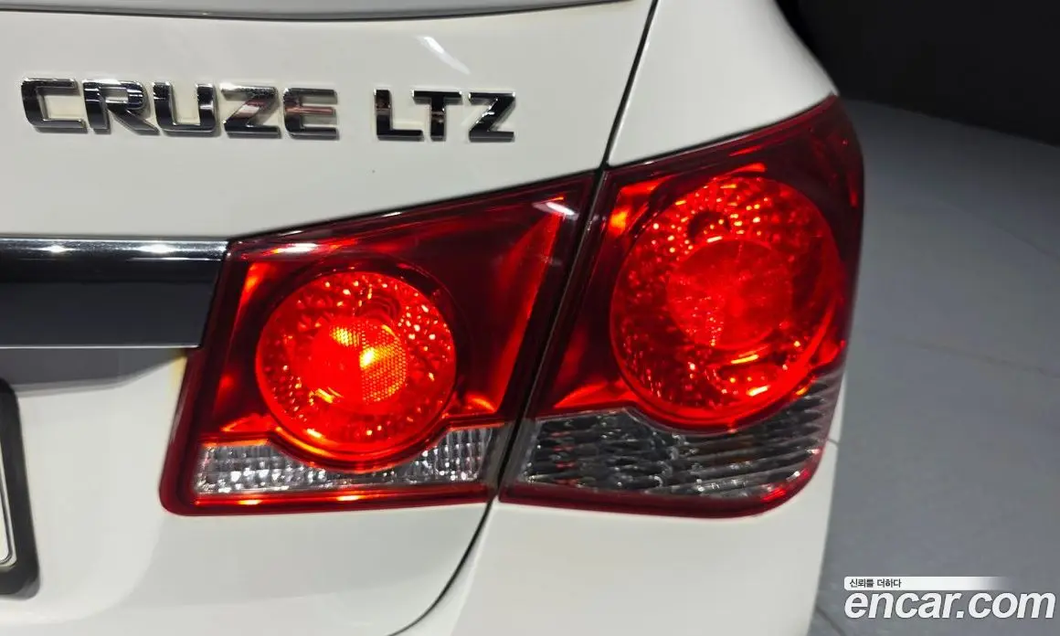 Chevrolet Cruze 2013 1.8 автомат (гидро), фото 9