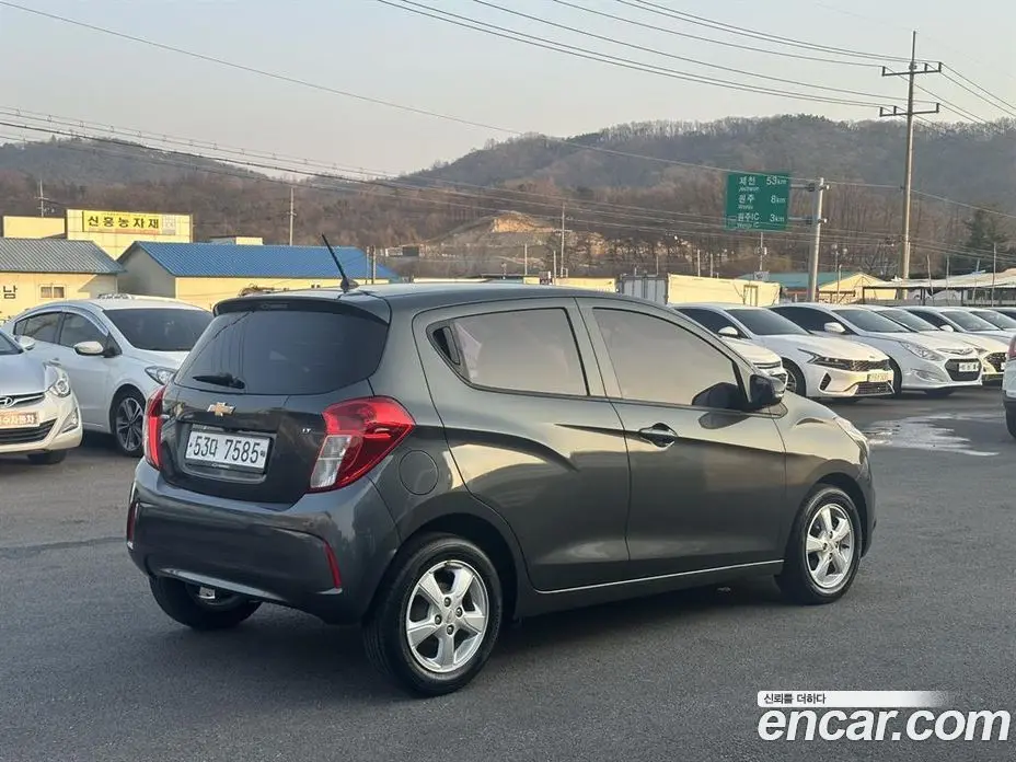Chevrolet Spark 2016 1.0 автомат (робот), фото 6