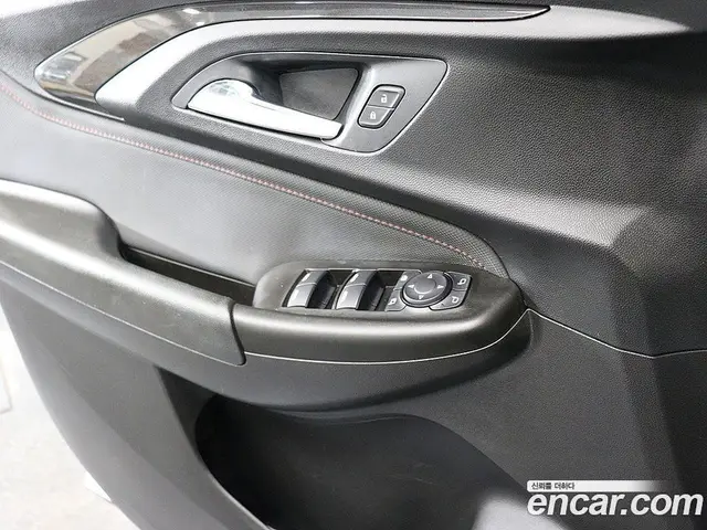 Chevrolet TrailBlazer 2021 1.3 автомат (гидро), миниатюра 12