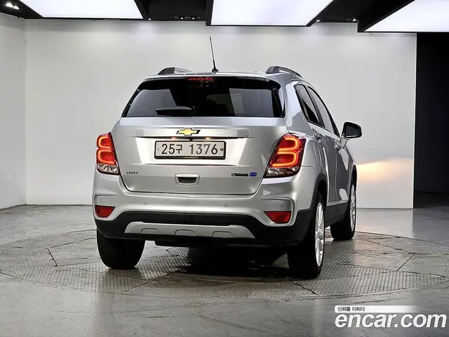 Chevrolet Trax 2017 1.6 автомат (гидро), миниатюра 3