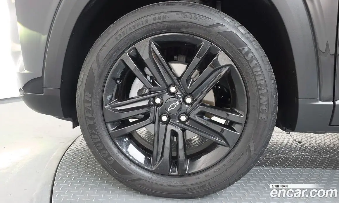 Chevrolet Trax 2024 1.2 автомат (гидро), фото 4