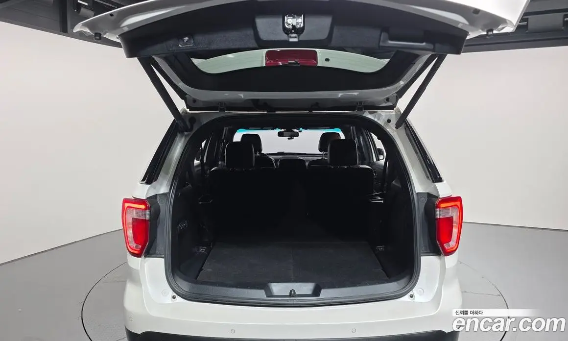 Ford Explorer 2017 2.3 автомат (гидро), фото 20