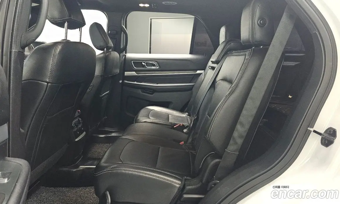 Ford Explorer 2018 2.3 автомат (гидро), фото 16