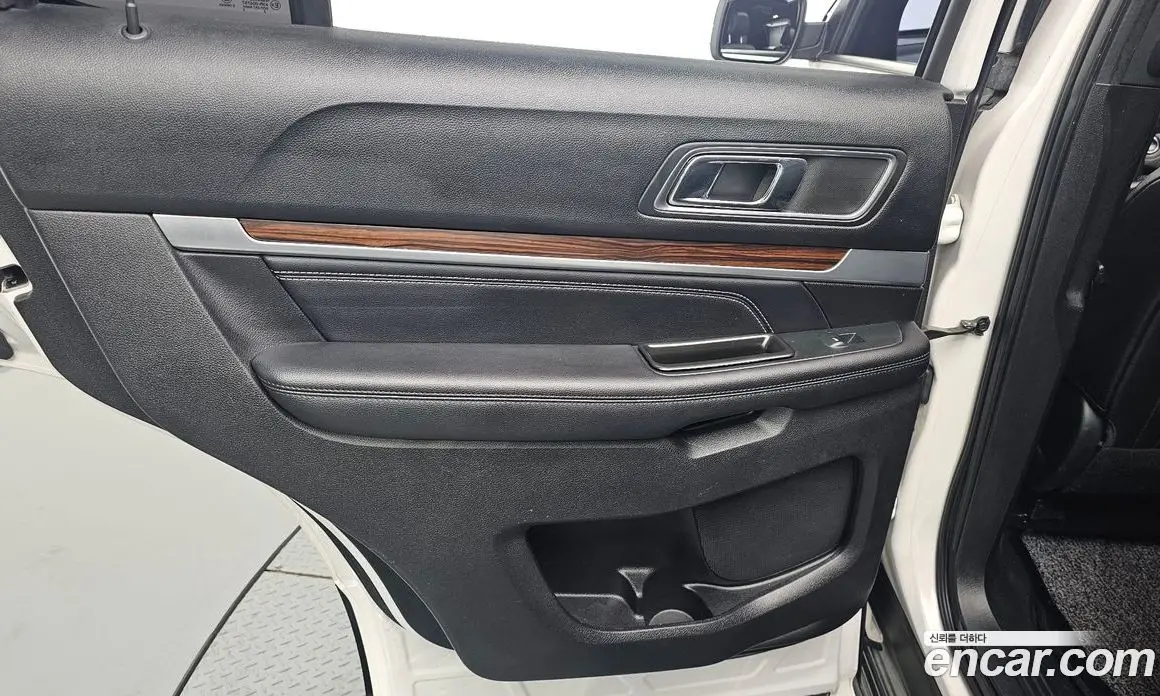 Ford Explorer 2018 2.3 автомат (гидро), фото 27