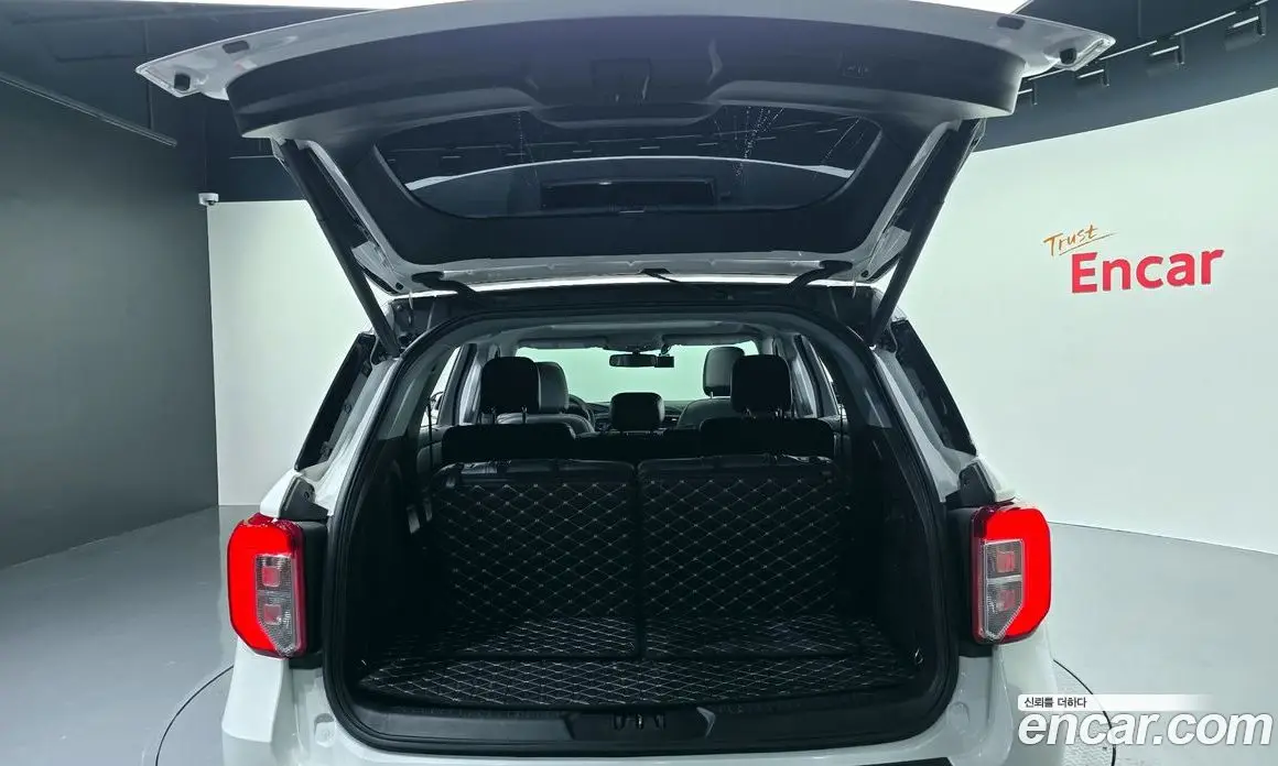 Ford Explorer 2021 2.3 автомат (гидро), фото 20