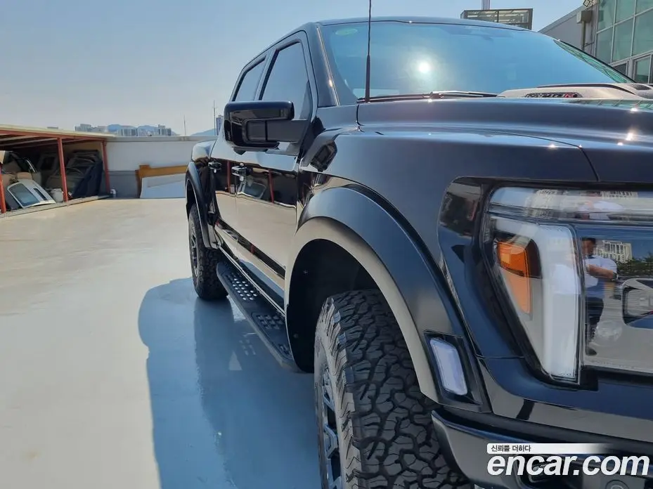 Ford F150 2025 5.2 автомат (гидро), фото 16