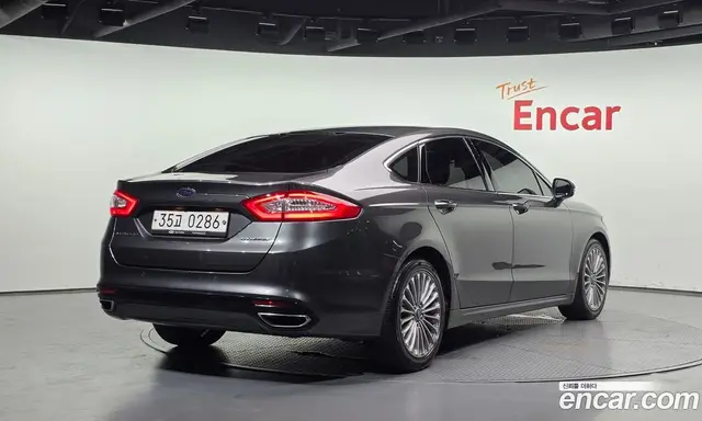 Ford Mondeo 2016 2.0 автомат (гидро), миниатюра 2