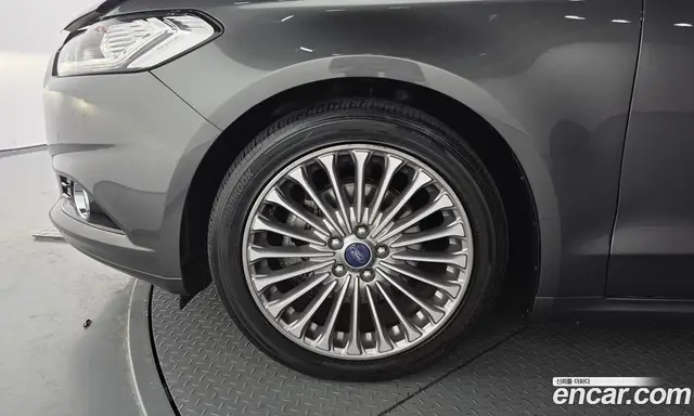 Ford Mondeo 2016 2.0 автомат (гидро), миниатюра 5