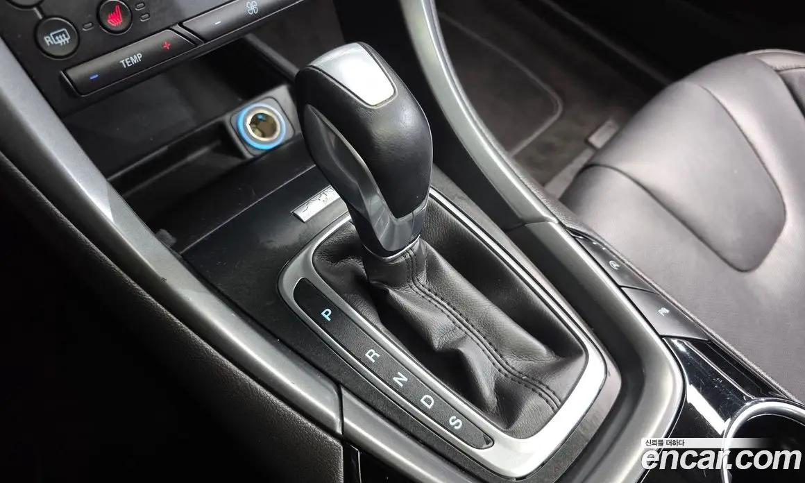 Ford Mondeo 2016 2.0 автомат (гидро), фото 9