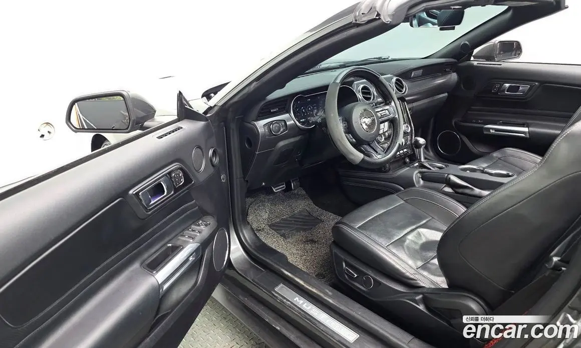 Ford Mustang 2018 2.3 автомат (гидро), фото 13