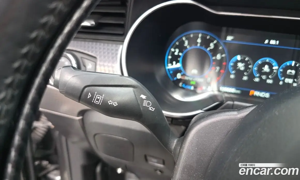 Ford Mustang 2018 2.3 автомат (гидро), фото 27