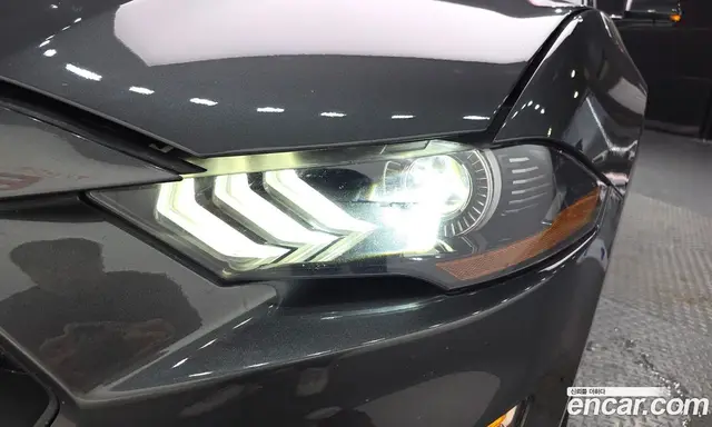 Ford Mustang 2018 2.3 автомат (гидро), миниатюра 8