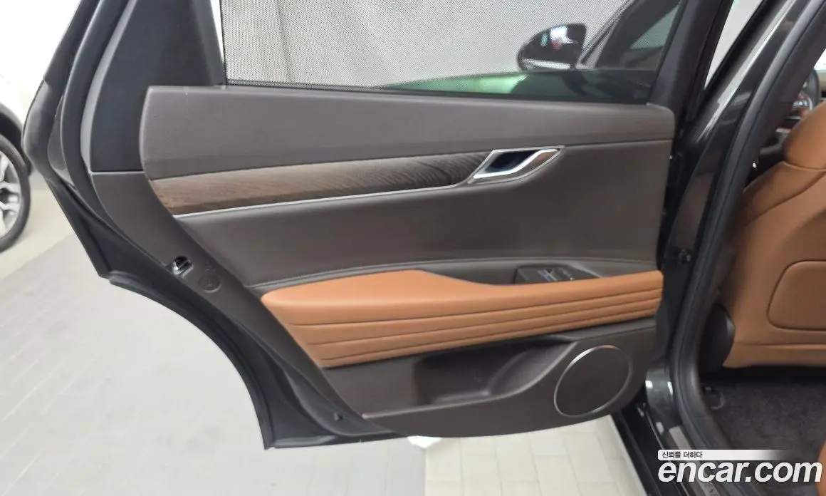 Genesis G80 2023 2.5 автомат (гидро), фото 15