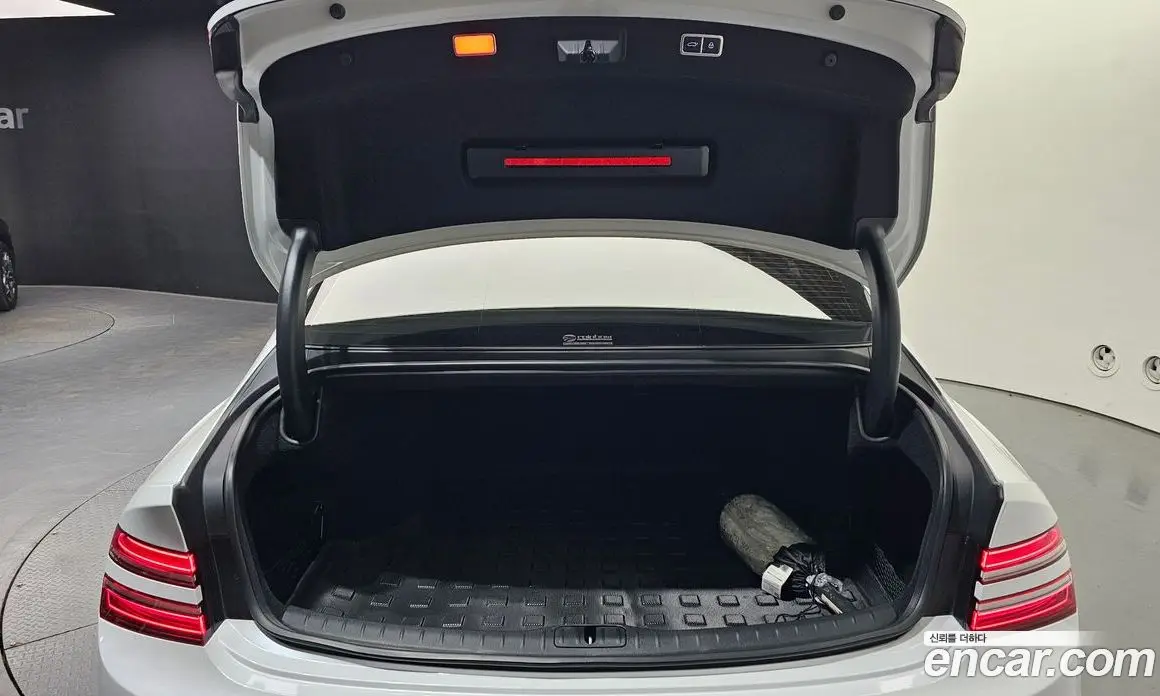 Genesis G80 2024 2.5 автомат (гидро), фото 26