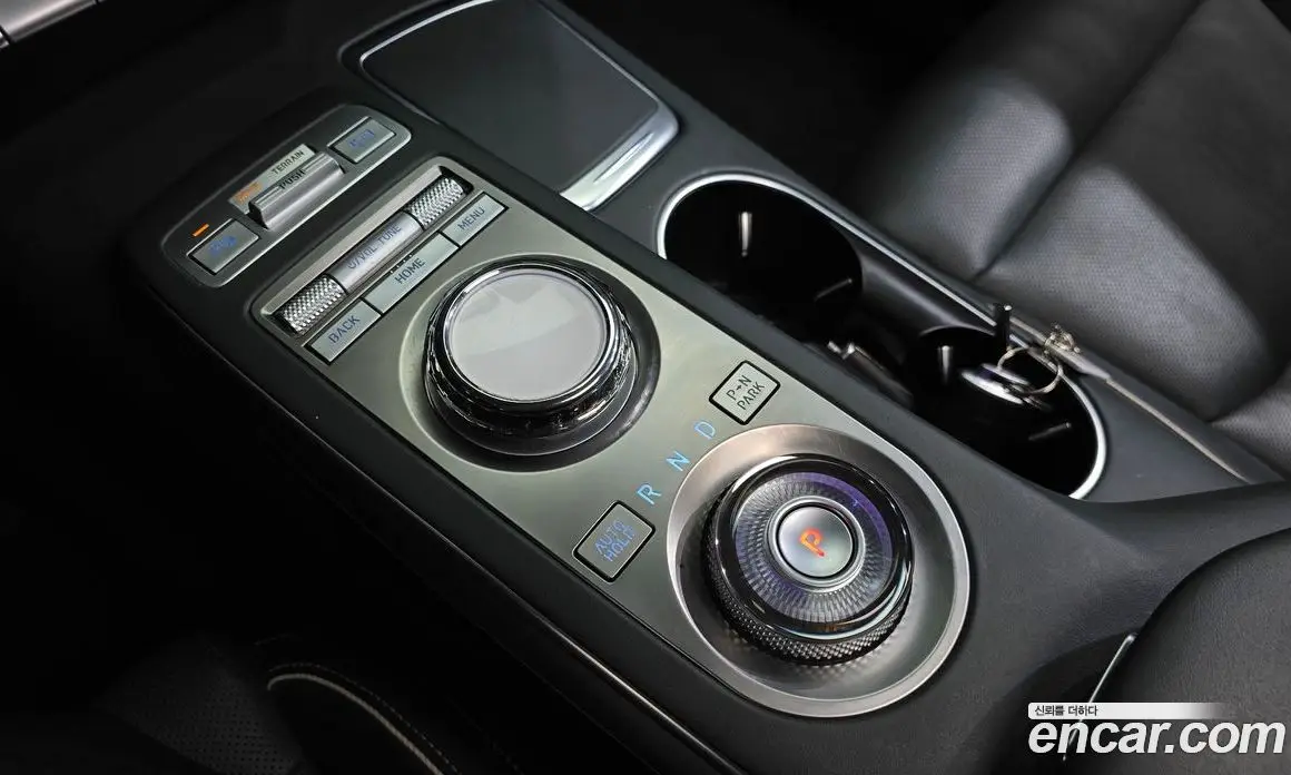 Genesis GV70 2022 0.1 автомат (гидро), фото 12