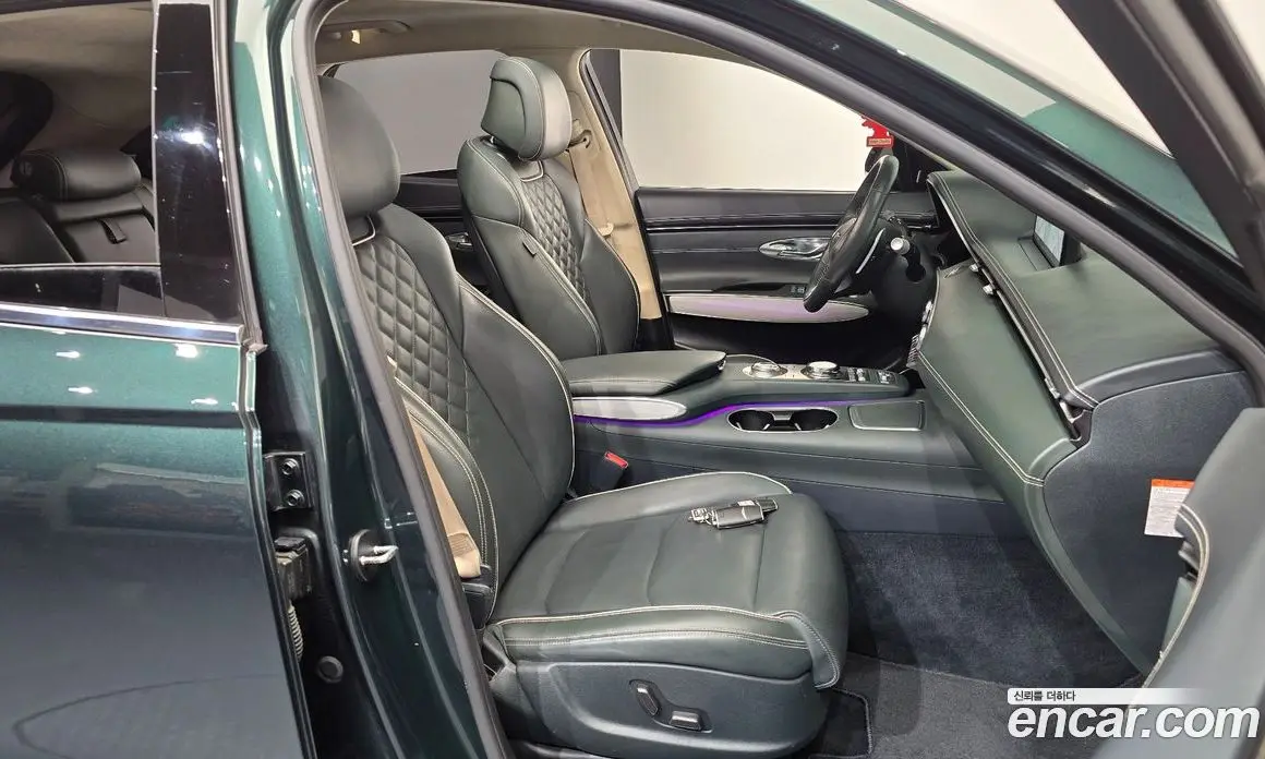 Genesis GV70 2022 0.1 автомат (гидро), фото 16
