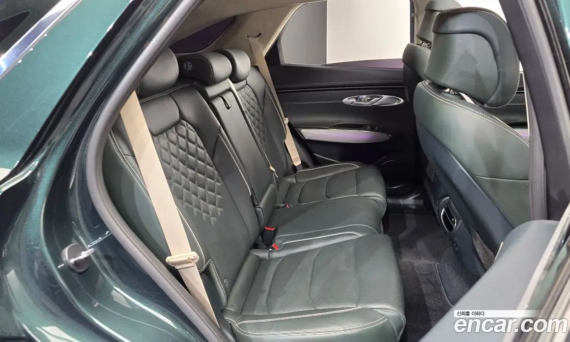 Genesis GV70 2022 0.1 автомат (гидро), фото 17