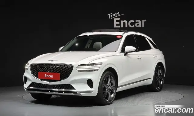 Genesis GV70, 2022, 61 170 км