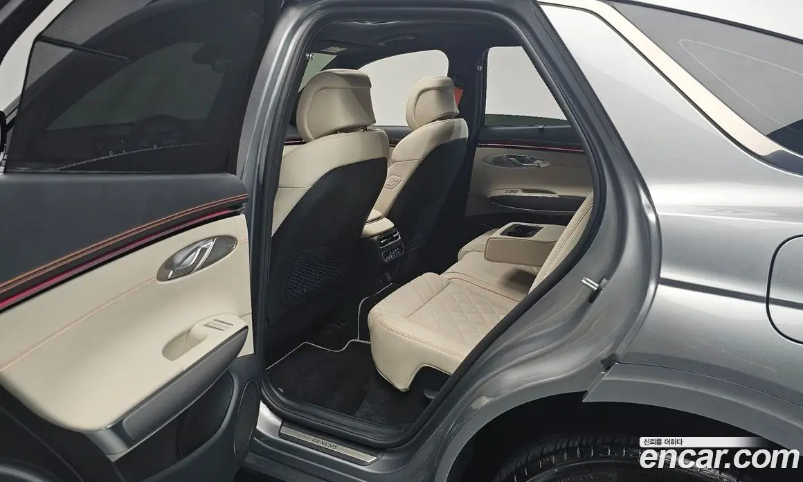 Genesis GV70 2025 3.5 автомат (гидро), фото 16