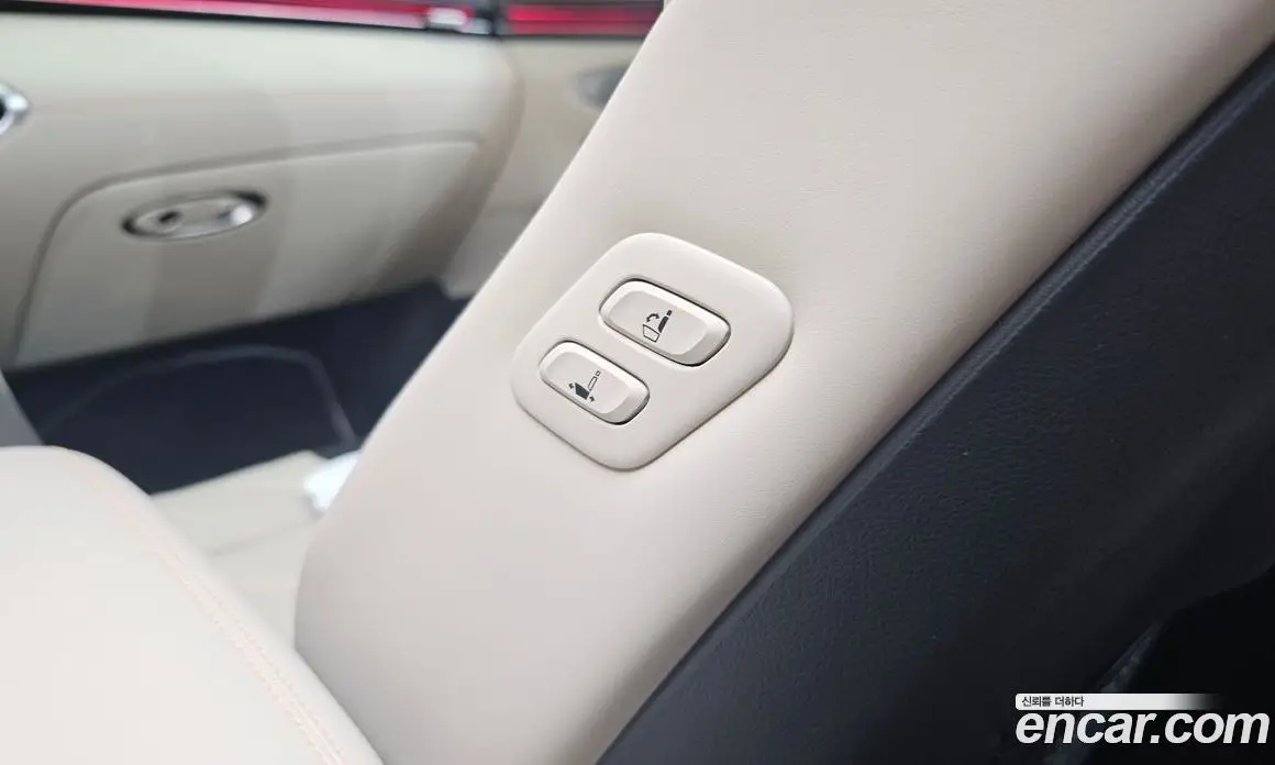 Genesis GV70 2025 3.5 автомат (гидро), фото 34