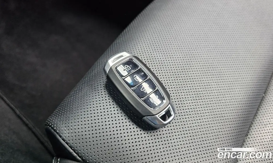 Hyundai Grandeur 2017 2.4 автомат (гидро), фото 17