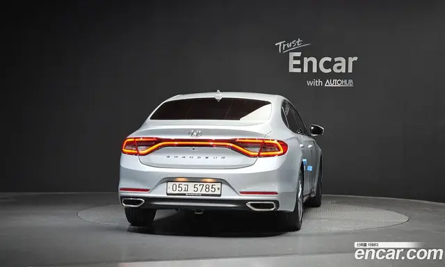 Hyundai Grandeur 2017 2.4 автомат (гидро), миниатюра 4