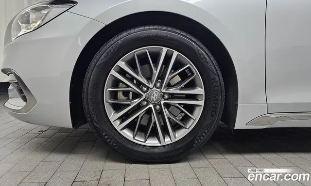 Hyundai Grandeur 2017 2.4 автомат (гидро), миниатюра 5