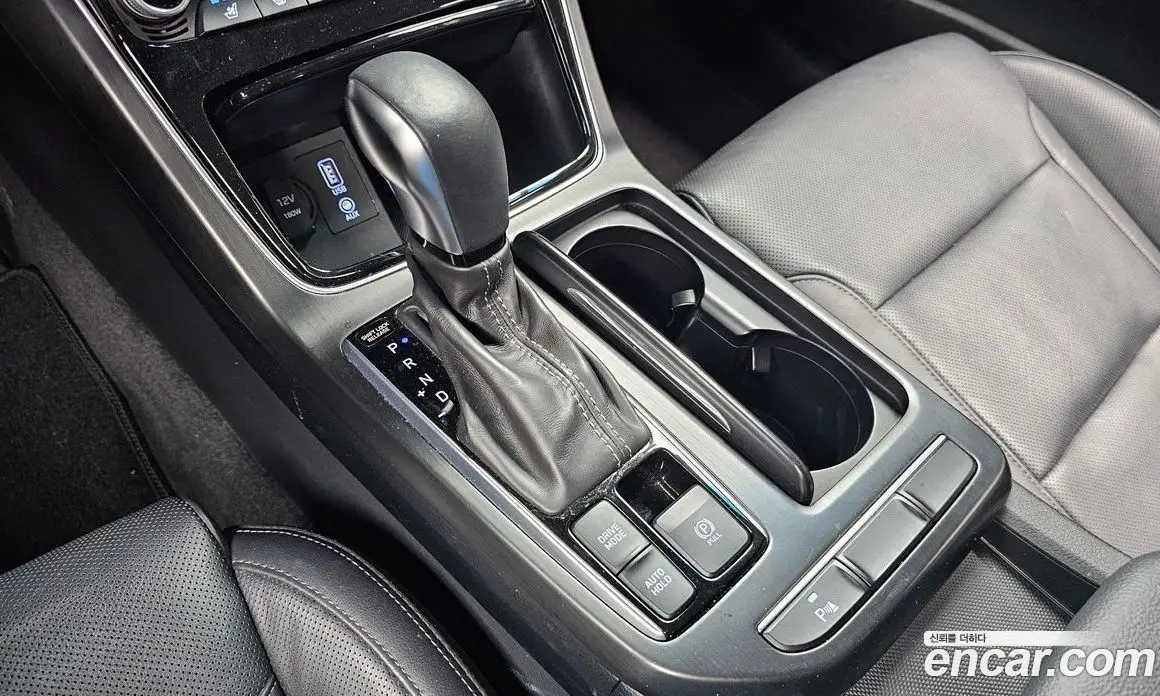 Hyundai Grandeur 2017 2.4 автомат (гидро), фото 9